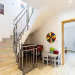 Apartment Mit 3 Schlafzimmern *