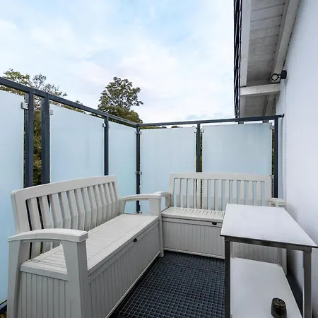 Mit 3 Schlafzimmern Διαμέρισμα *