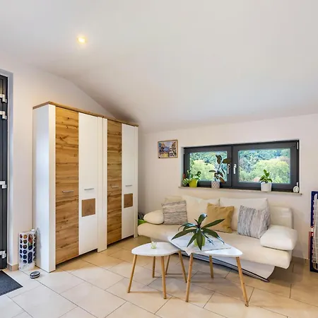 Mit 3 Schlafzimmern Διαμέρισμα Σόλινγκεν