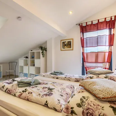 Mit 3 Schlafzimmern Apartamento Solingen
