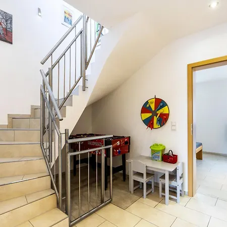 Appartement Mit 3 Schlafzimmern *
