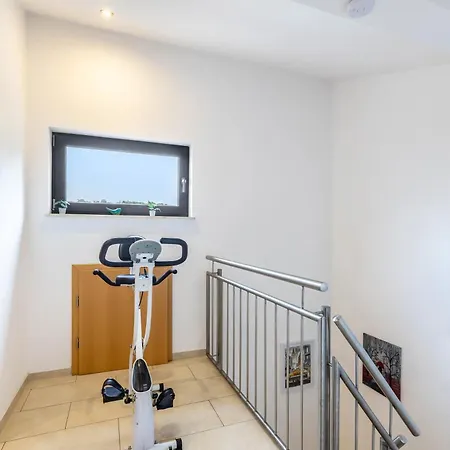 Apartamento Mit 3 Schlafzimmern Solingen