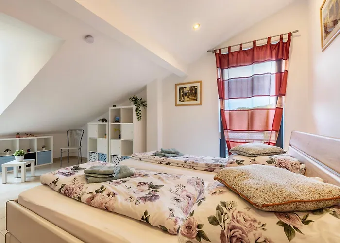 Mit 3 Schlafzimmern 公寓 索林根