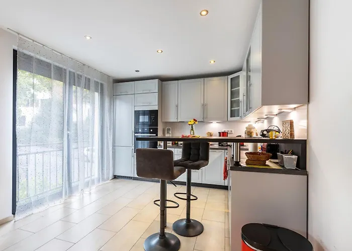 Mit 3 Schlafzimmern Appartement Solingen