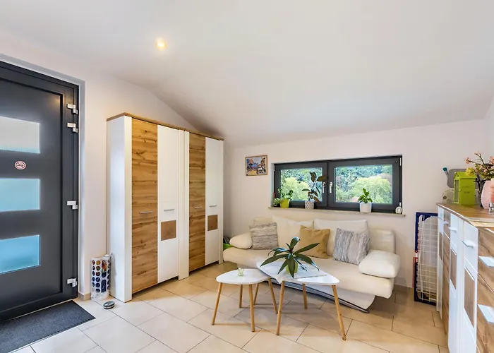 Mit 3 Schlafzimmern Appartement Solingen