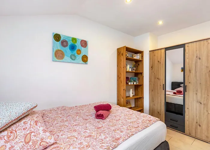 Mit 3 Schlafzimmern * 索林根